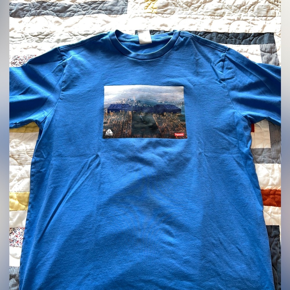 Supreme tee